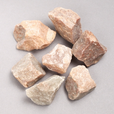 Сувенірні натуральні необроблені камені Геліоліт, діаметр 25х30мм+- (за 100г.) асорті розмірів