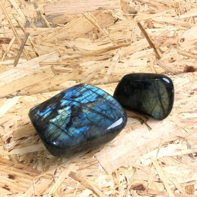 (за 100г.) Сувенірний камінь з натурального Лабрадора асорті розмірів вага від-700г.