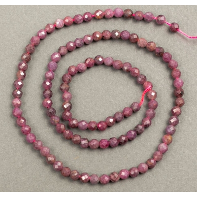 Натуральний камінь Турмалін грановані намистини на нитці, діаметр 4мм, довжина 39см + Натуральний камінь Турмалін грановані намистини на нитці, діаметр 4мм, довжина 39см +