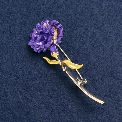 Брошка Квітка Гвоздика емаль фіолетова, золотистий метал 59х24мм