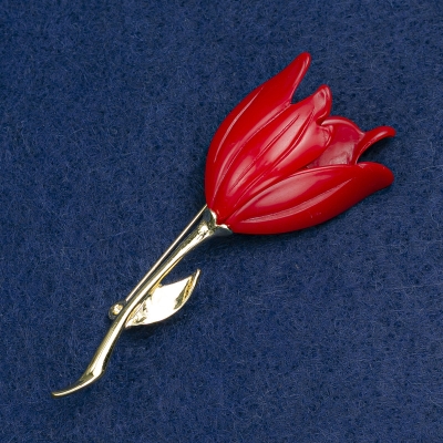 Брошка Квітка, червона емаль, золотистий метал 27х72мм