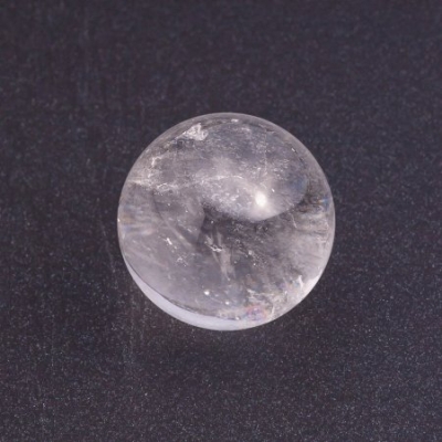 (за 100 г.) Куля сувенір з натурального каменю Кришталь, діаметр від 2,8 до 3см вага від 35-60 гр (ціна за 100гр)