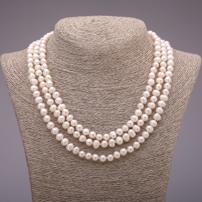 Намисто з натуральних річкових перлів у три нитки, діаметр 8мм, довжина 42см(+-) із застібкою Камея