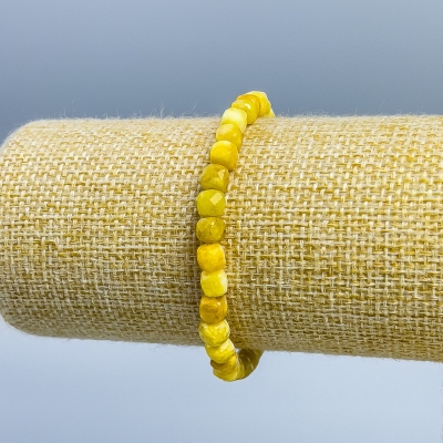 Браслет Жадеїт жовтий натуральний камінь гранований кубик, діаметр 5,5х5,5мм+-, довжина 18см (стрейч)