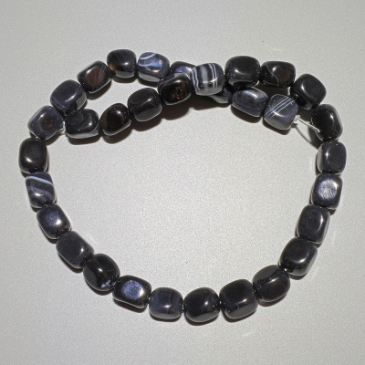 Намистини Агат чорний натуральний камінь брусок, діаметр 9х12мм+-, довжина 37см+- на волосіні