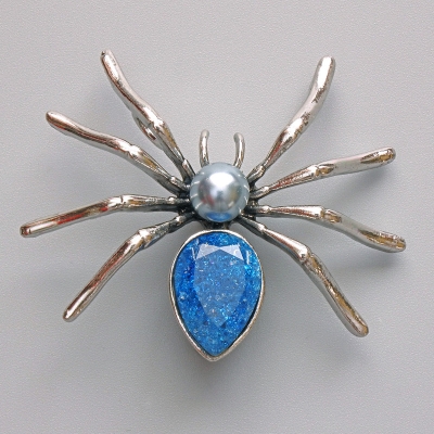 Брошка кулон Павук синій акваріумний ефект, сіра намистина, сріблястий метал 45х39мм
