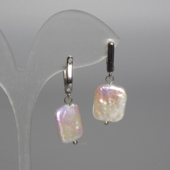 Baroque Earrings with Pearl with Petroline Hue, 13x15 mm diameter + -, length 33 mm + - lobster clasp