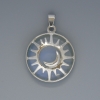 Pendant Sun Moonstone, 27mm diameter ±, length 37mm ±, in a silver-tone setting