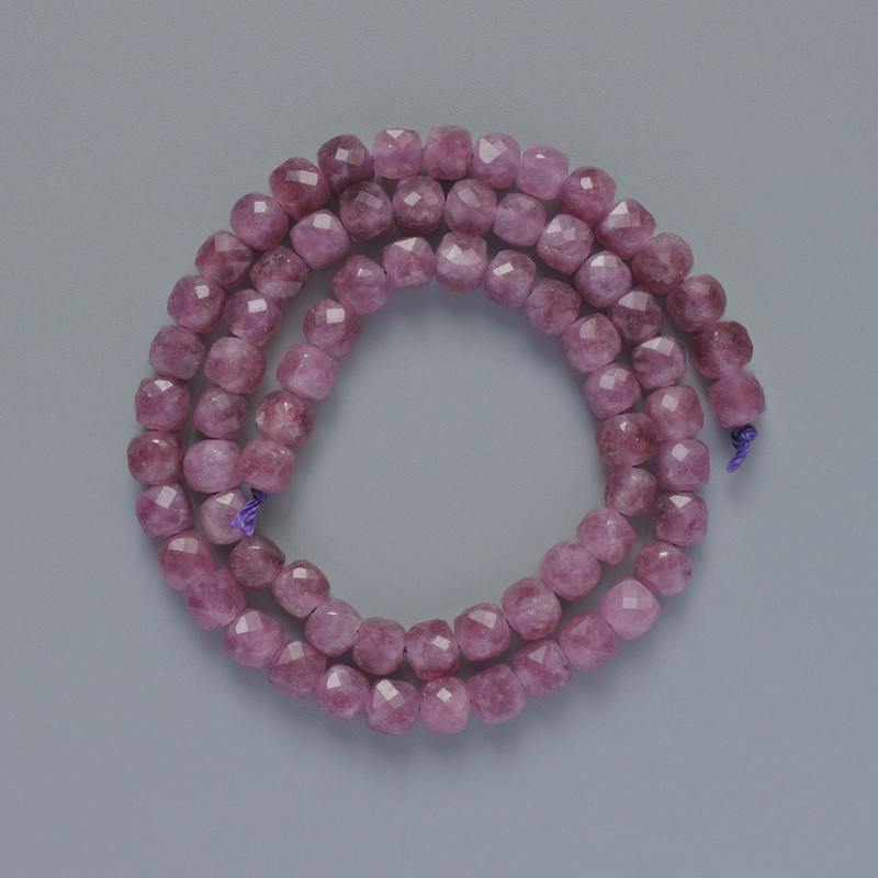 Turmaline Rubyelit Natural Stone Beads, Faceted Cube, diameter 5.5mm±, thread length 38cm±