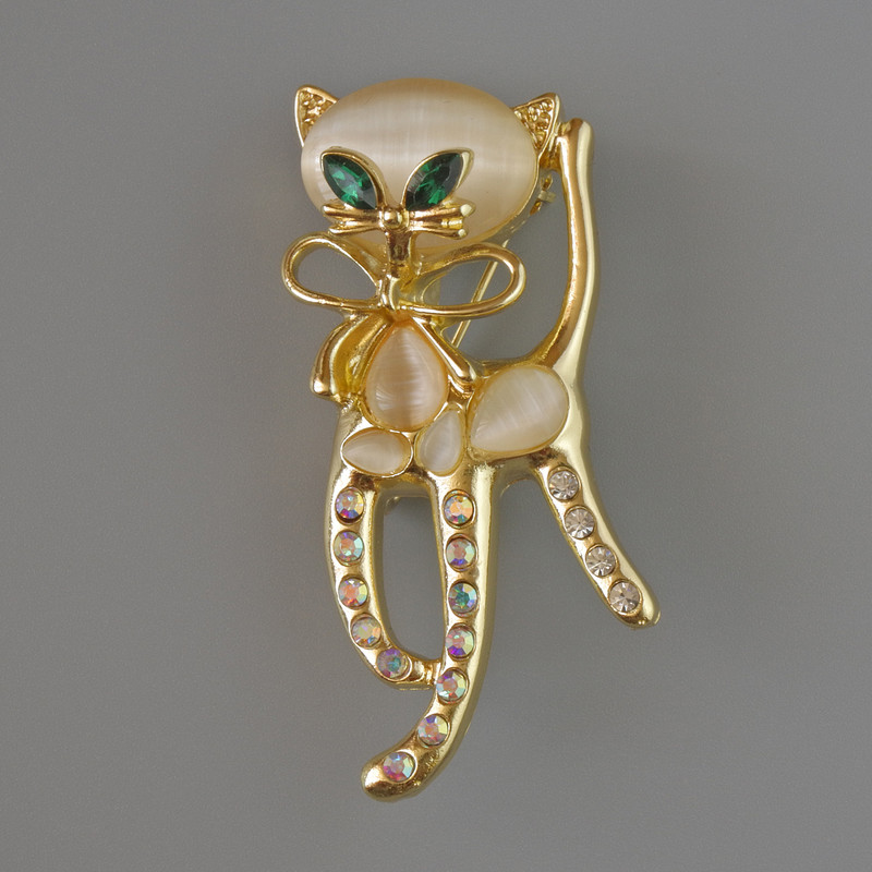 Brooch Pendant Kitten with White Cat's Eye, green crystals, pink and white rhinestones, golden metal 25x55mm