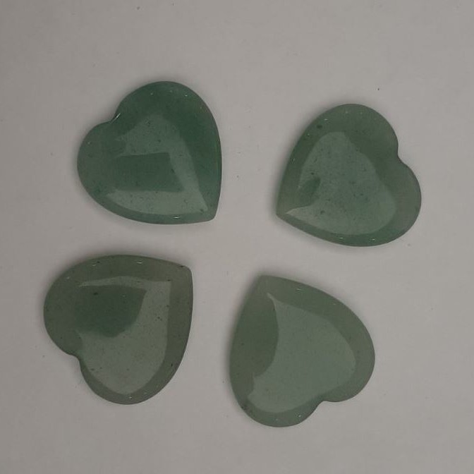 Jade Heart-shaped Gift Stone 25x25x6, 5(±)mm