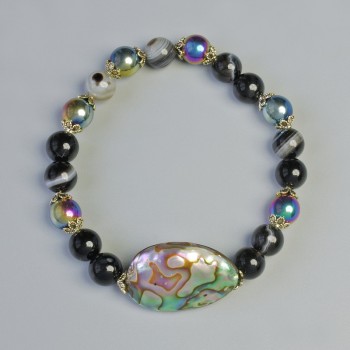 Agate and Hematite Bracelet with Smooth 8mm Beads (stretch) 18cm length, with Chalcedony insert, 29x16mm