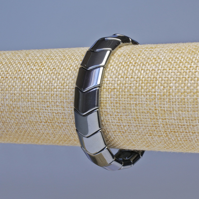 Bracelet Hematite black zigzag, diameter 14x13mm±, length 18cm± stretch