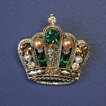 Brooch Crown with green and yellow rhinestones and pearls 40x40mm± gold-tone metal