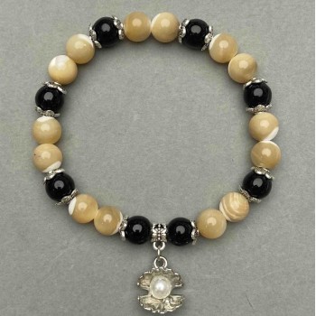 Bracelet Mother of Pearl Beige Natural Smooth Bead, diameter 8.5 mm and Agate, length 18 cm± stretch