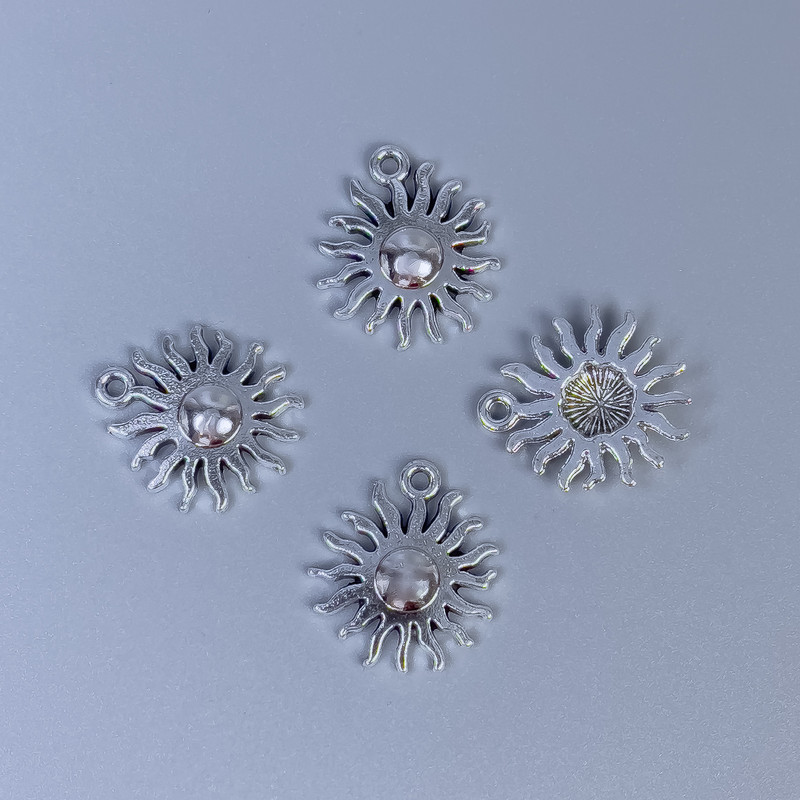 Pendant Finding Sun Silver Color, size 17x15x2.5mm±, hole diameter 1mm±, packaged 14 pcs