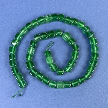 Chrysoprase Beads Cube 7×7mm on Thread, 37cm+ Length