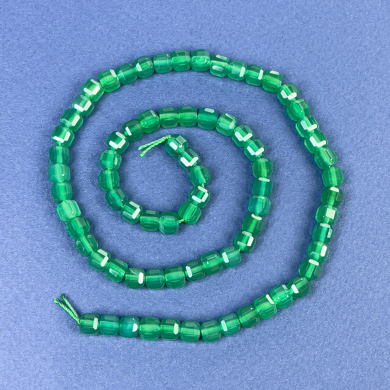 Chrysoprase Beads Geometric Cube Cut 5x5mm± on Thread, Length 38cm+