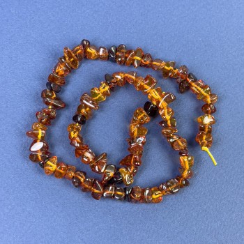 Amber Beads Chip 6-10×4 mm on thread, 38 cm+ length