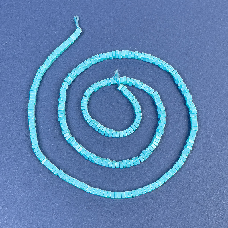 Turquoise Beads Square Rondelle 2.5×1mm± on thread, length 39cm+