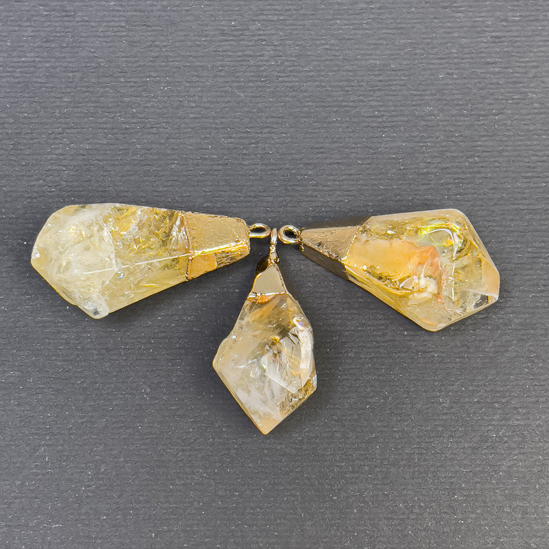 Raw Citrine Pendant 33x14mm+- golden metal