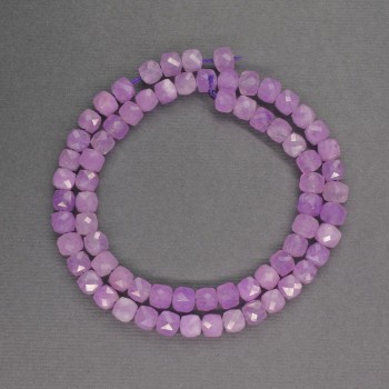 Kunzite Beads Faceted Cubes 5mm, Needle length 37cm