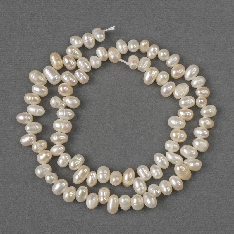 Freshwater Pearls on a Thread, Oval 6.5×4 mm ±, 35 cm ± length
