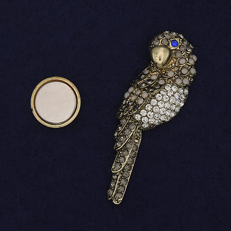 Magnets Brooch Parrot Crystal Gold-tone metal 54x17mm+