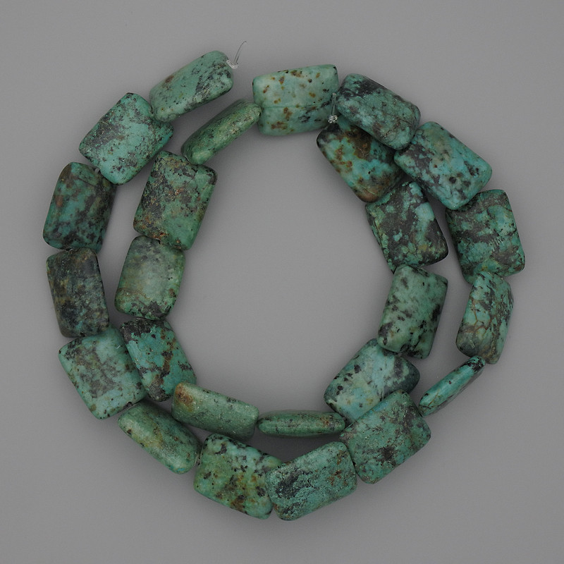 African Turquoise Beads Rectangular 15–18×12 mm on Thread, 40 cm Length +