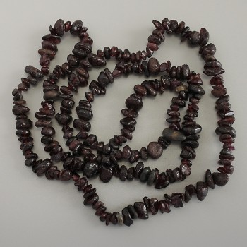 Garnet Beads Chip, diameter 4-10×3-5mm+-, length 80cm+- on fishing line