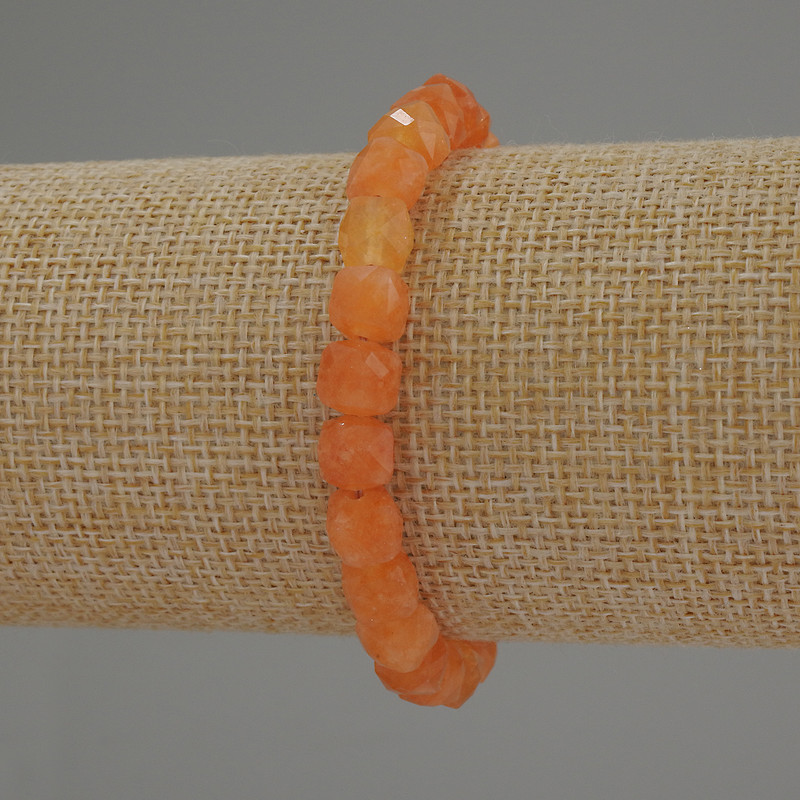 Bracelet Jade Mashan Faceted Cube, diameter 7x7mm±, length 18cm± Stretch