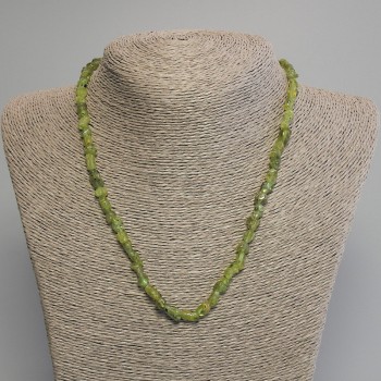 Chrysoprase Bead Necklace, faceted, diameter 5-8×6mm±, length 45cm± with clasp