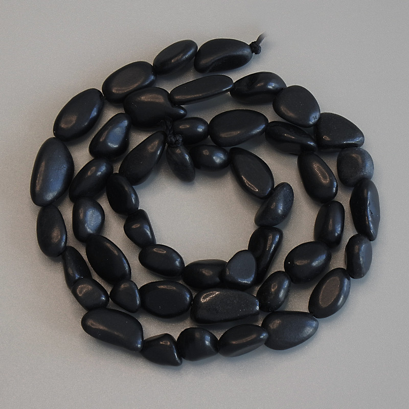 Shungite Faceted Beads, 7-10x8 mm, 40 cm on Thread