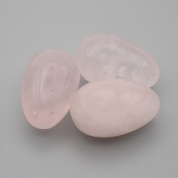 Egg souvenir made of natural stone Rose Quartz, diameter 30×20+-mm