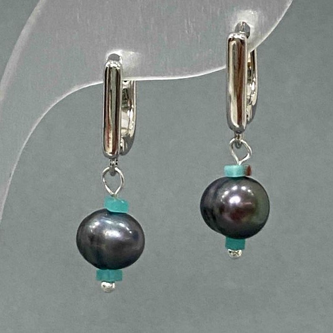 Earrings - River Pearls, graphite color, 9×7.5 mm ±, Vivianite cube 2.5 mm ±, length 28 mm ±