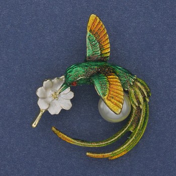 Brooch 'Hummingbird' green, yellow and silver enamel Pearl gilt metal 35x43mm +