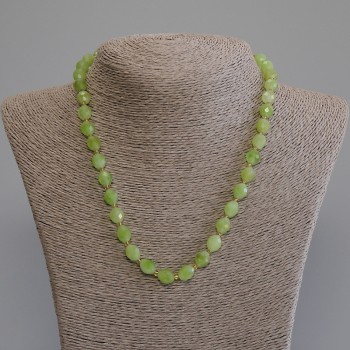 Chrysoprase Olivine Bead Necklace, faceted grain, 9.5×8mm ±, 3mm+ beads, length 50mm ± with clasp