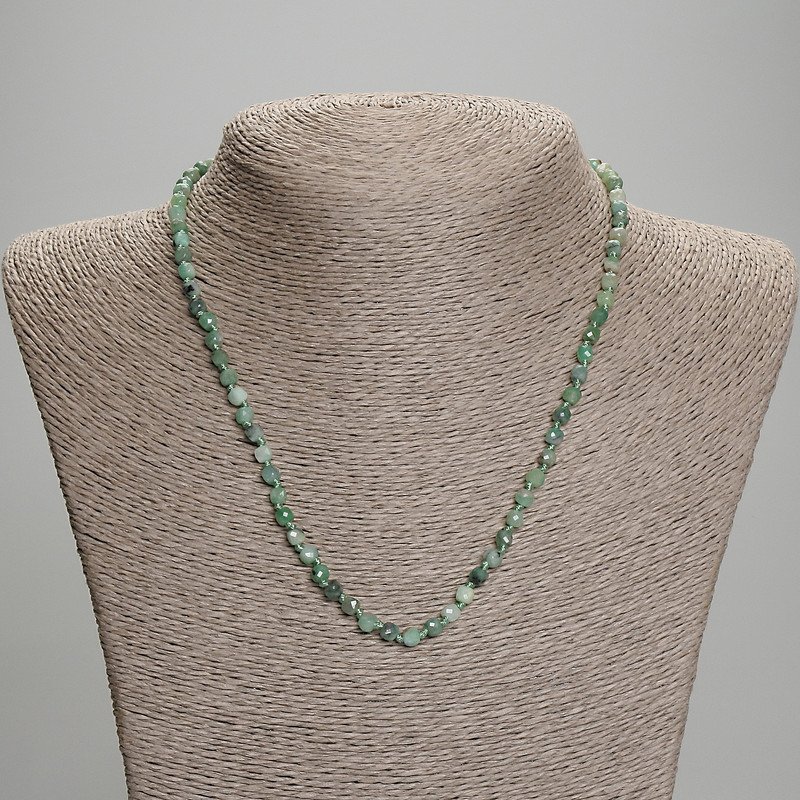 Emerald Beads, faceted cube, 4x4 mm, 45 mm length with clasp
