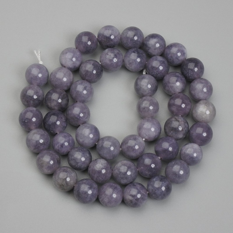 Iolite Beads Round, 8.5 mm diameter, 38 cm length on thread