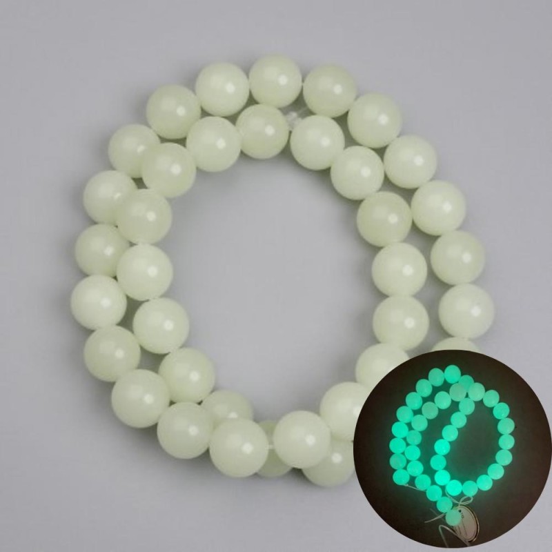 Onyx Beads with Green Glow Smooth Round 10mm +-, Length 37cm+- on Bead Thread