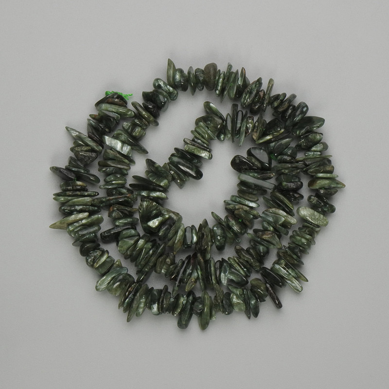 Seraphinite Beads Chip 6-91-3mm+-, length 41cm+- on a thread