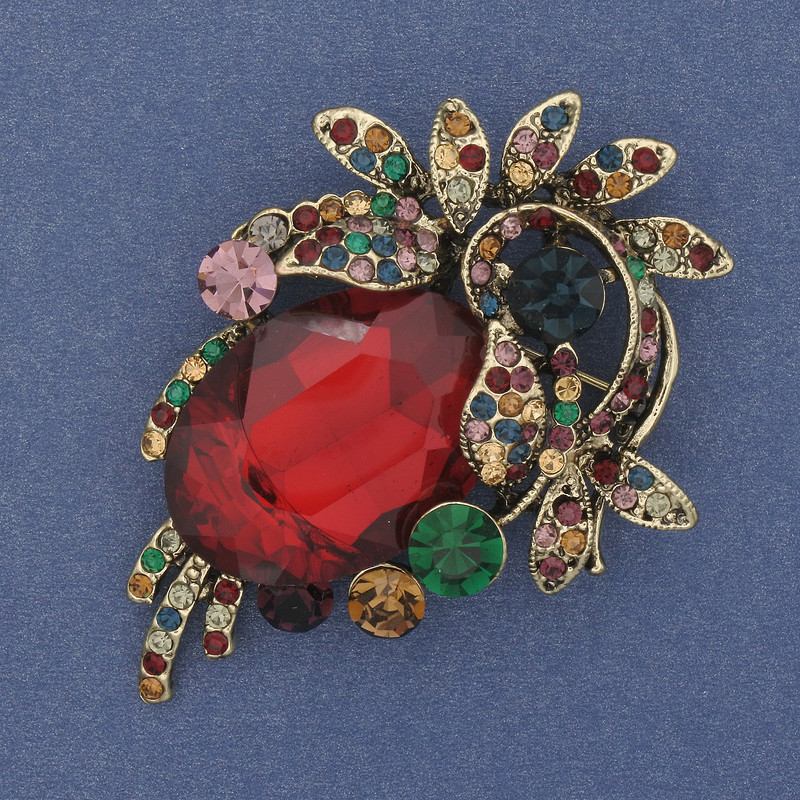 Brooch Pendant Accent Crystals and Rhinestones Golden Metal 60x45mm+