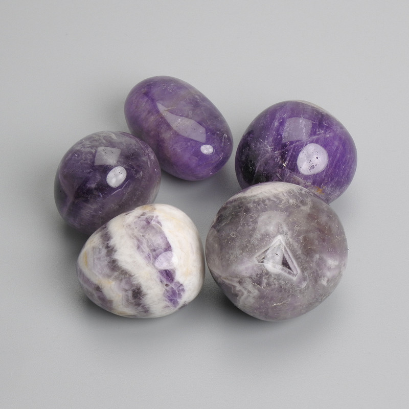 Amethyst souvenir stone Chevron tumbled 22-25×20-23 mm (+-) packaged 100 g (Price per 100 g)