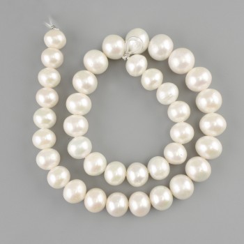 Freshwater pearl beads 10.5–12.5 mm, 40 cm ± on a string