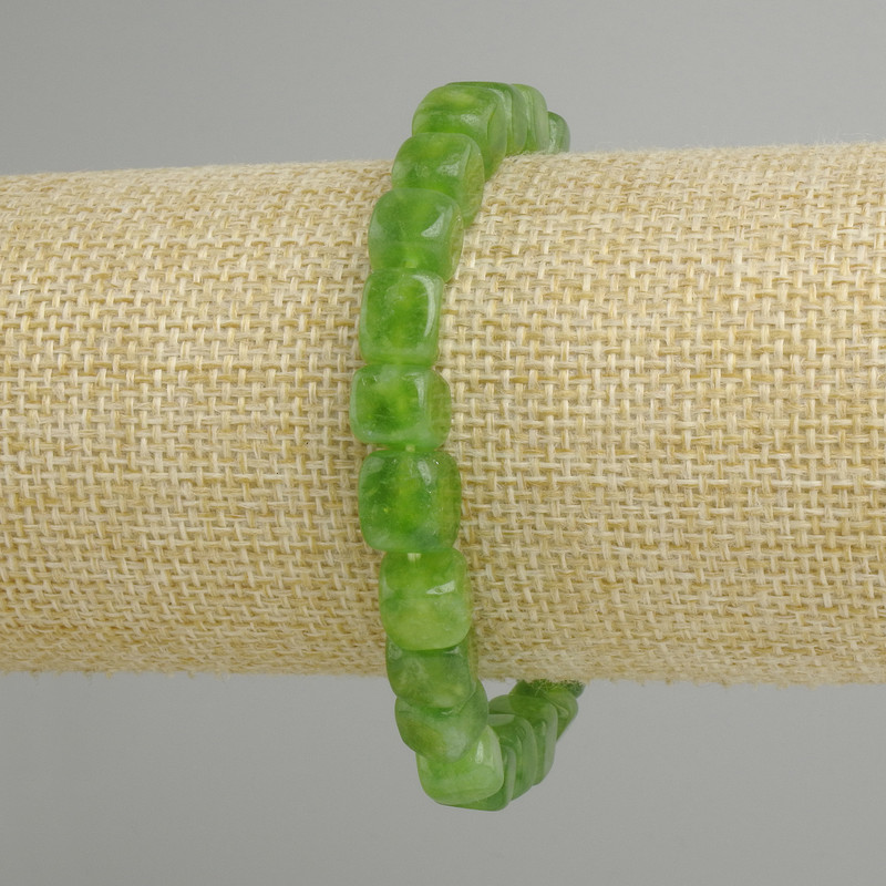 Bracelet Chrysoprase cube, diameter 8-10x8mm+-, length 18cm+- stretch