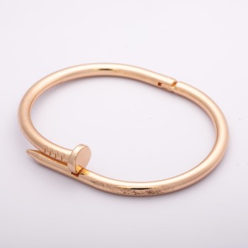 "Nail" Bracelet, metal color "gold", hi-tech clasp, circumference 18 cm
