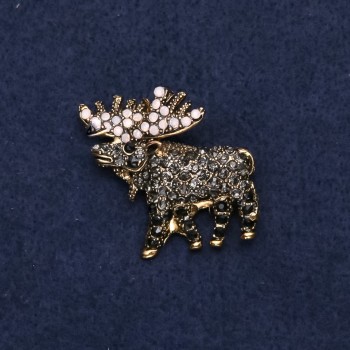 "Hunter's Talisman Moose" Brooch, 3x3 cm, Yellow Metal