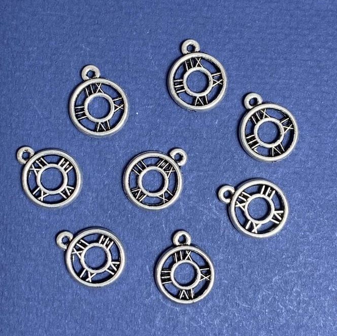 Clock Pendant 13x16mm, Pack of 20g (+/-21 pcs)