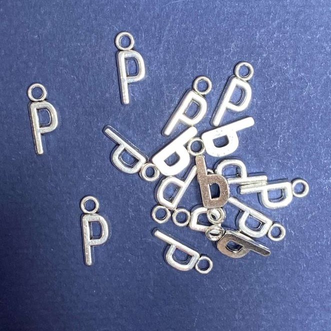 Jewelry Findings Pendant Letter "P" 17x7mm, Pack of 20g (+/- 30pcs)