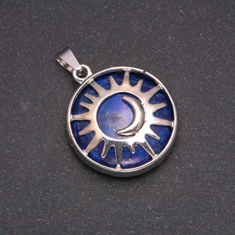 Natural lapis lazuli pendant in a sun-shaped setting, diameter 27mm